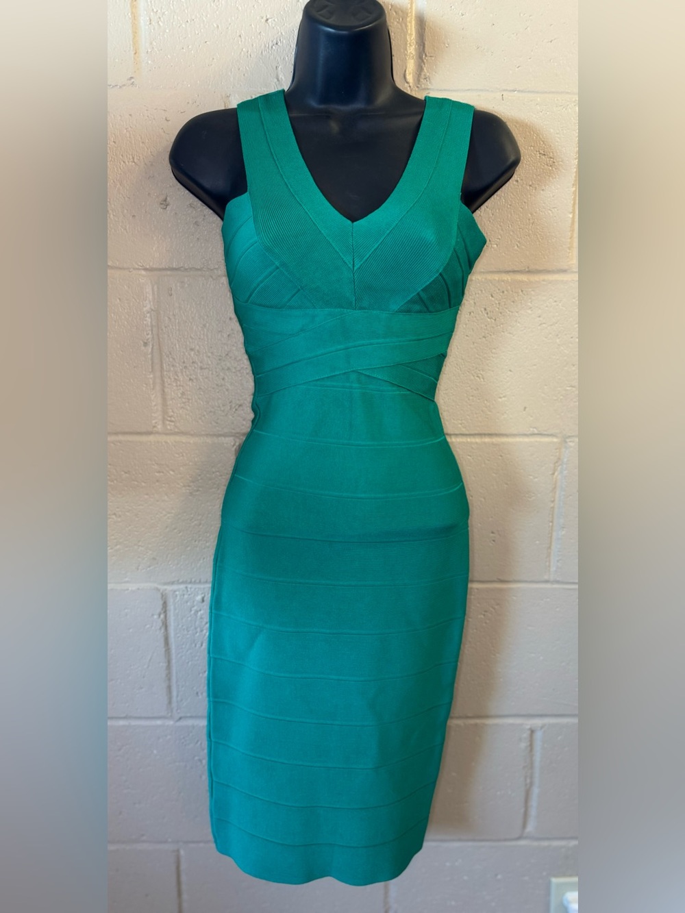 Bebe Iconic 2000’s Green Bandage Dress in Size Small